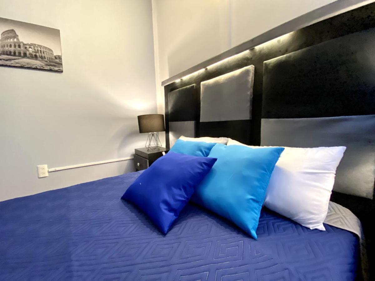 Roomies Hostel Cibeles メキシコシティ エクステリア 写真